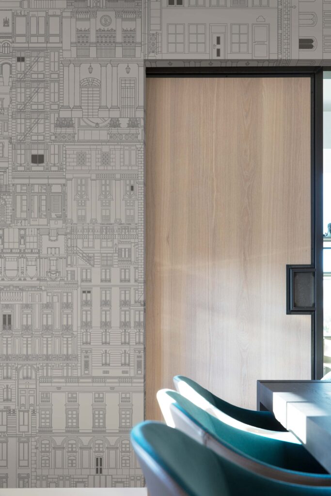 Daisy James | The MM